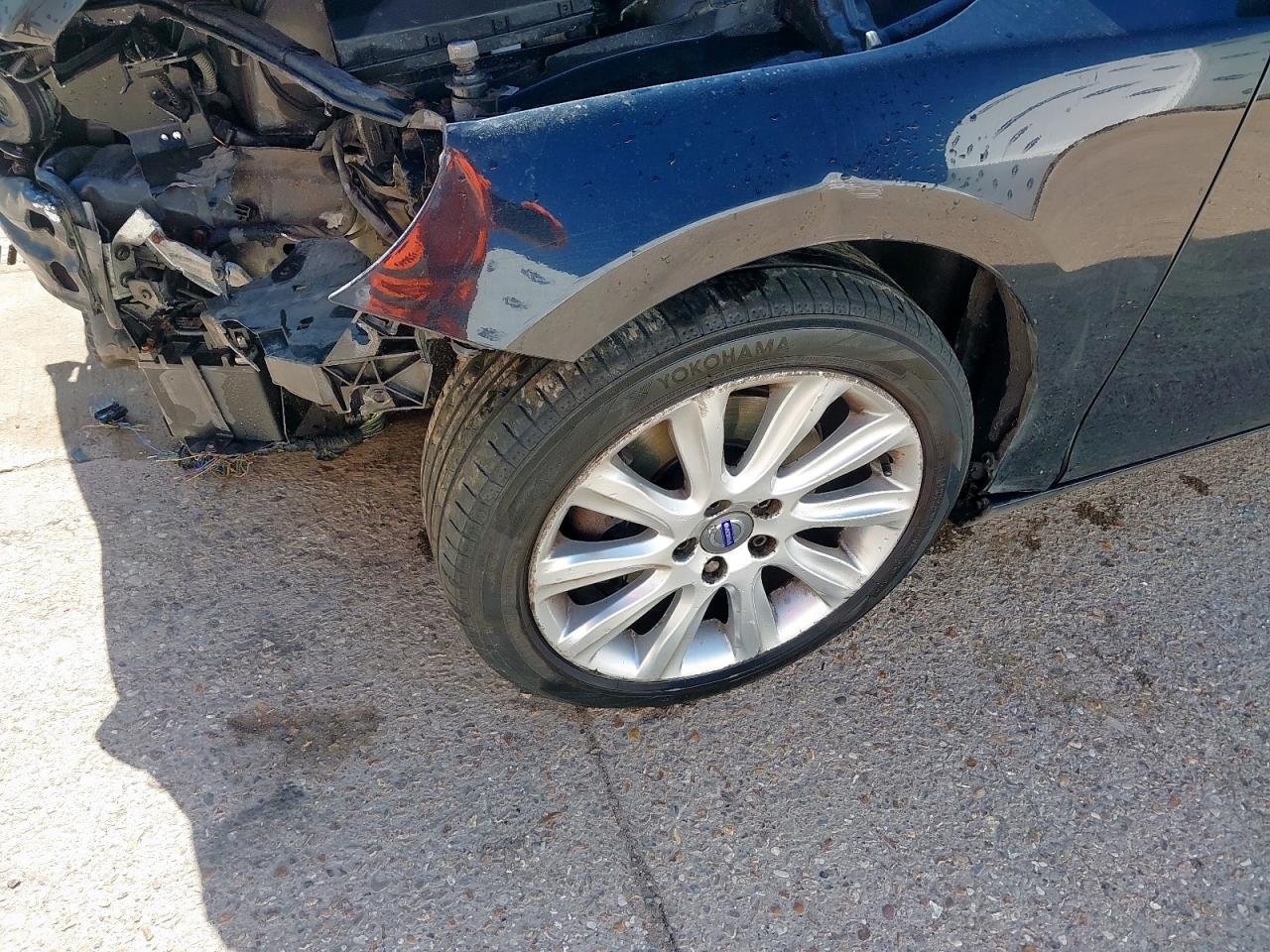 2014 Volvo V40 MK3 (525)