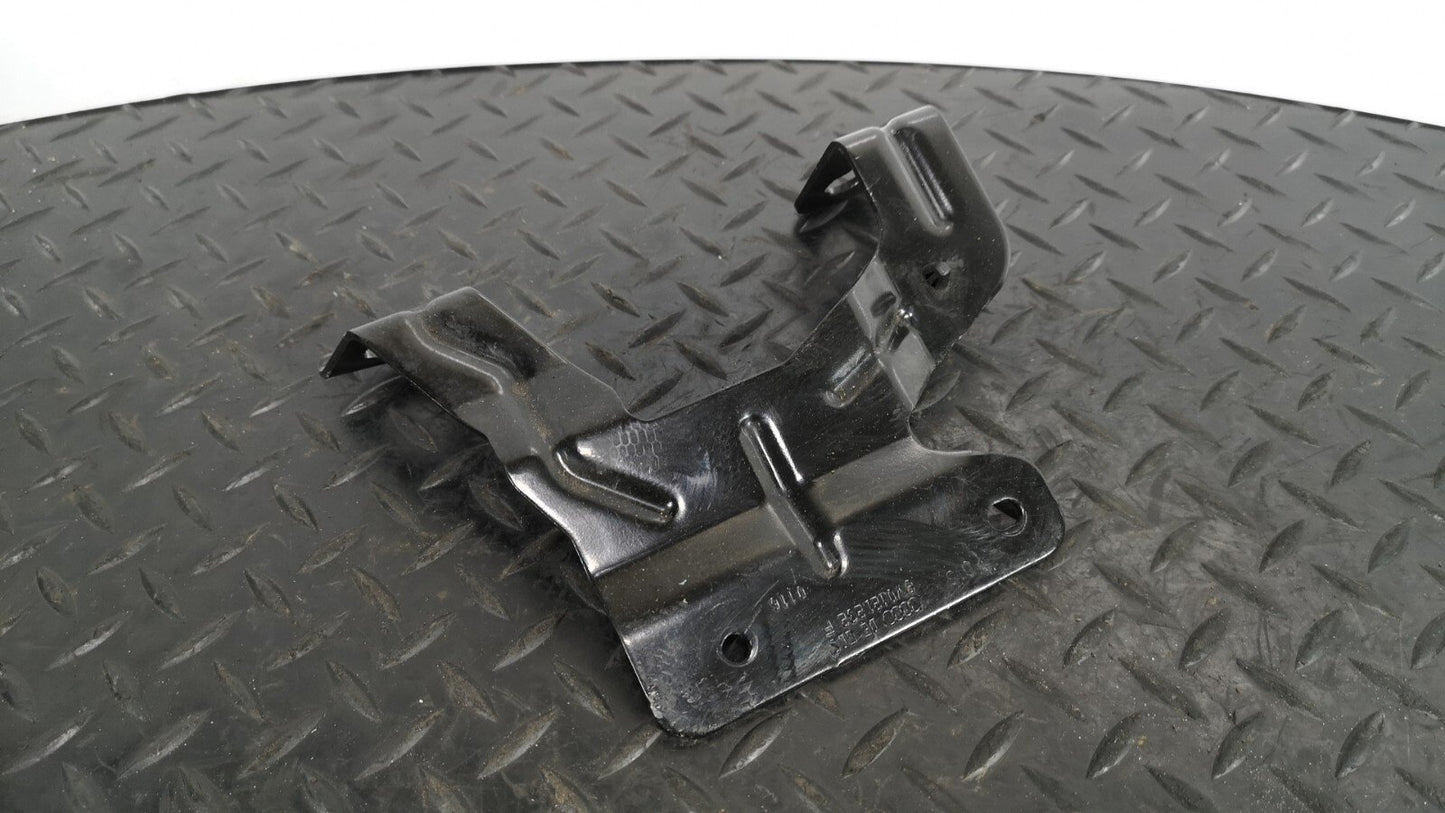 16-19 AUDI A4 B9 S-LINE GENUINE 2.0TDI EXPANSION COLLANT TANK BRACKET 8W0121232F