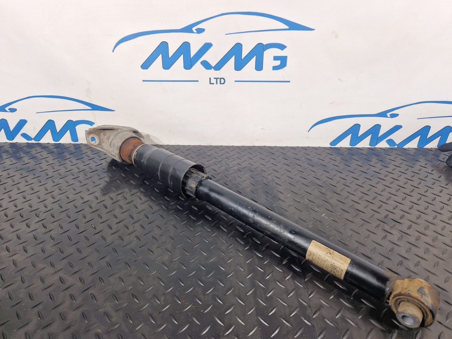 16-19 AUDI A4 B9 AVANT REAR RIGHT OR LEFT SIDE SHOCK ABSORBER 8W0513035R