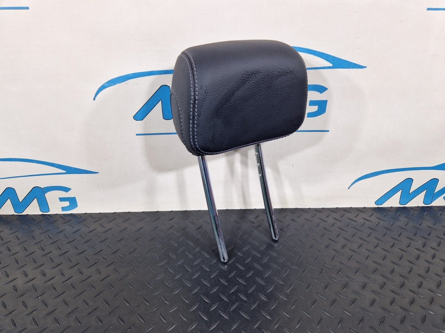 14-21 MERCEDES BENZ C200d W205 REAR SEAT HEAD REST FITS LEFT & RIGHT A2059702950