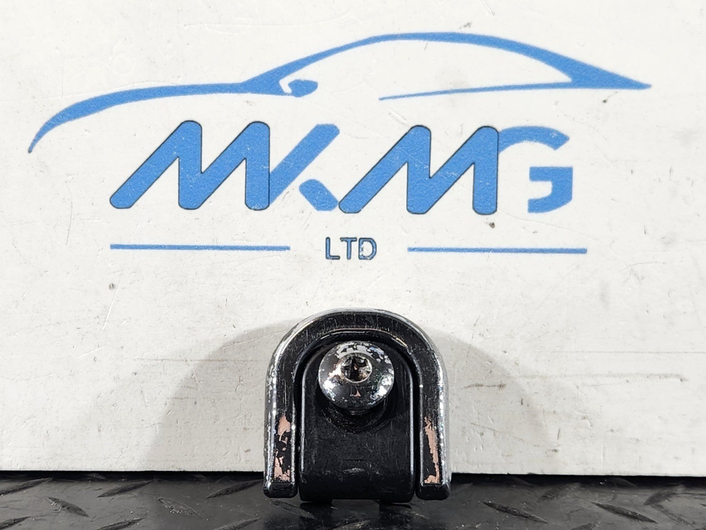 13-23 RANGE ROVER SPORT L494 BOOT COMPARTMENT FLOOR CARGO HOOK