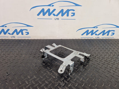 19-ON RANGE ROVER EVOQUE L551 ENTERTAINMENT SYSTEM BRACKET MOUNT M8D2112D34AA