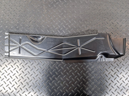 18+ MERCEDES BENZ SPRINTER W907 TRANSMISSION TUNNEL CABLE DUCT COVER A9065460564