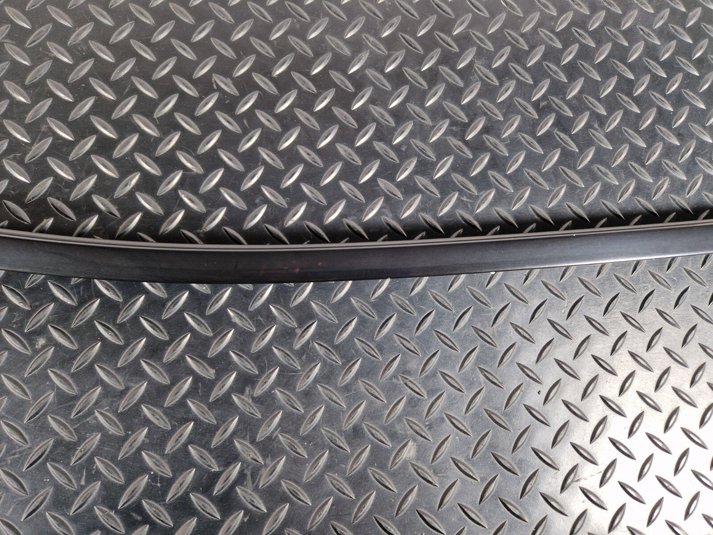11-18 BMW 6 SERIES F06 LEFT WINDOWS SURROUND TOP UPPER ROOF STRIP 7275303