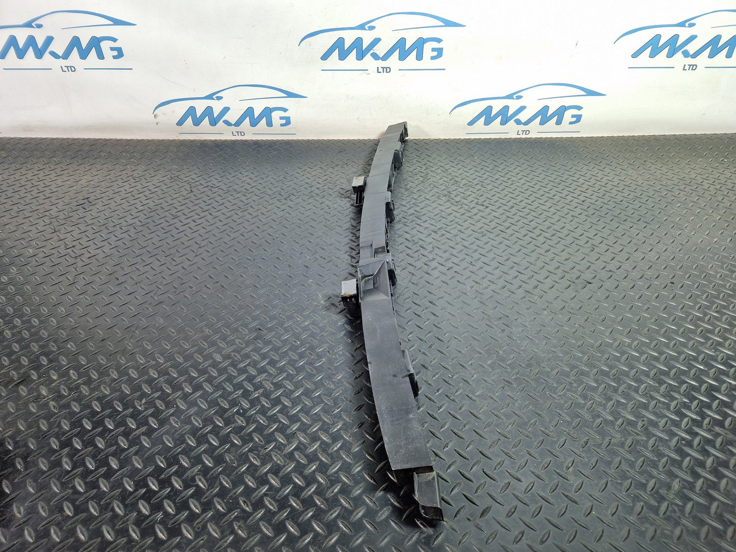 Audi A6 Allroad C7 Rear Centre Bumper Bracket 4G9807458D