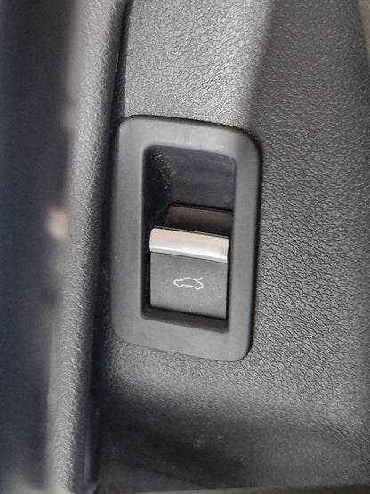 16-23 AUDI A5 F5 SPORTBACK S-LINE FRONT O/S DOOR CARD PANEL 8W8867134