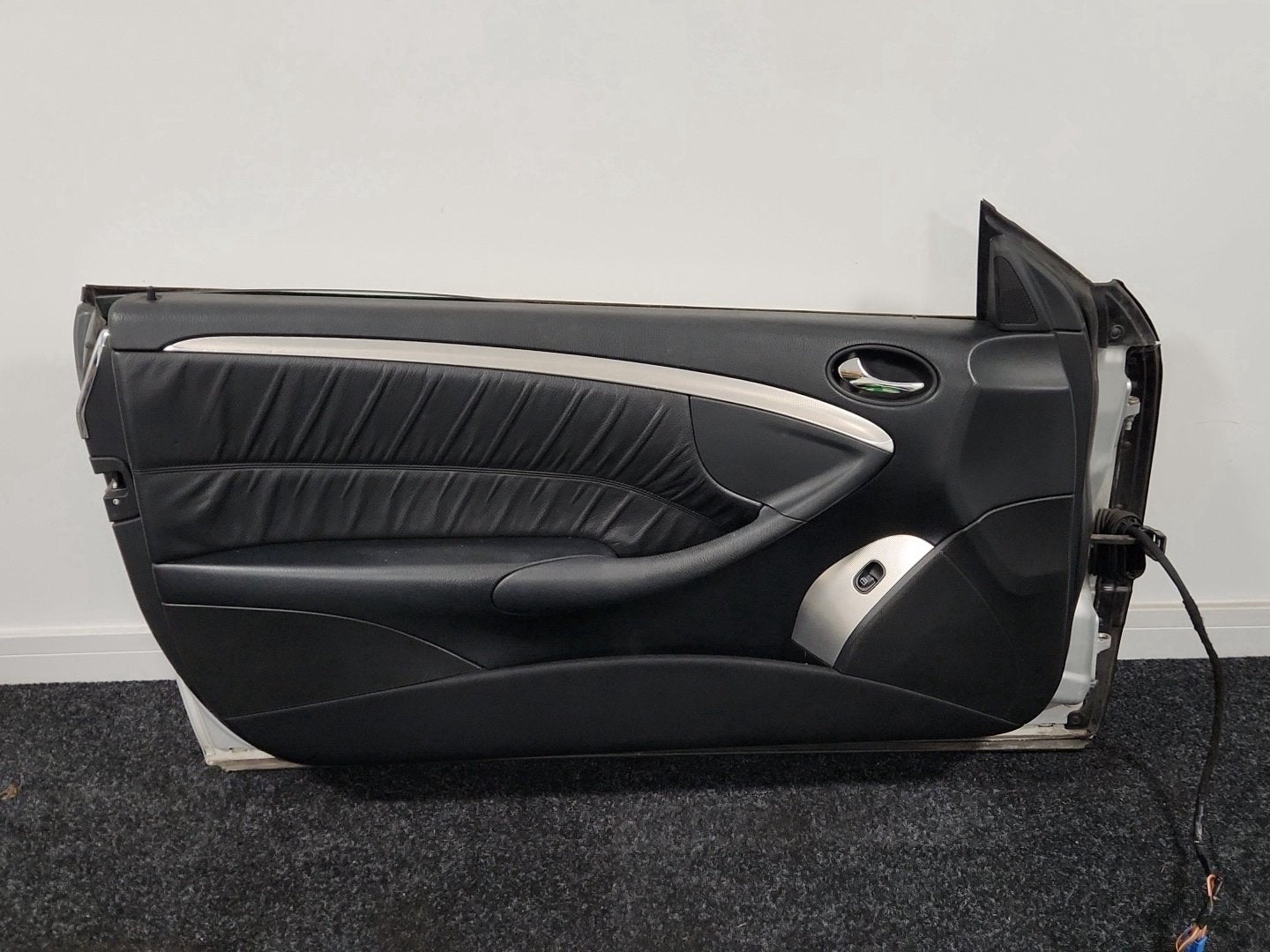 Mercedes CLK-Class C209 Convertible Front Left Complete Door in Iridium Silver