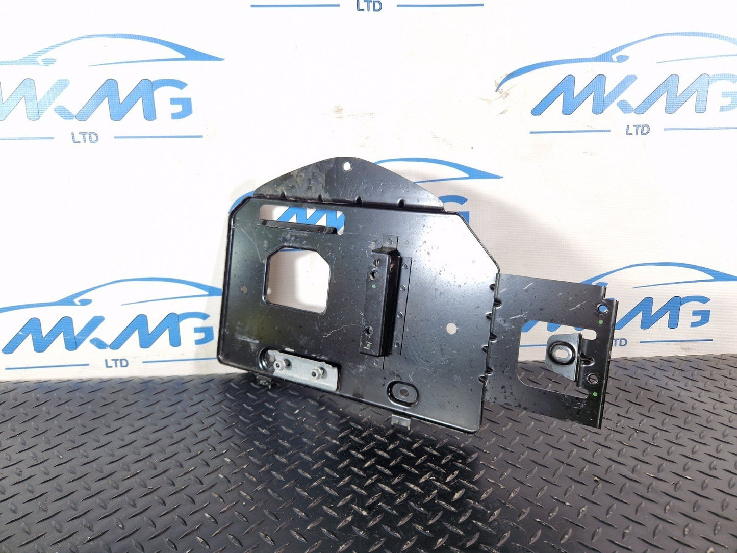 16-19 MERCEDES BENZ GLE W166 GENUINE BRACKET MOUNT PANEL TRAY A1665450048