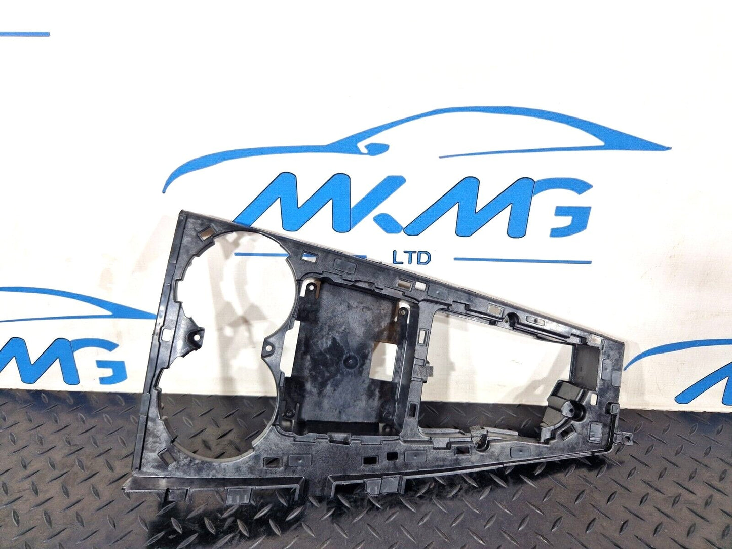 16-19 AUDI A4 B9 GENUINE CENTRE CONSOLE TRIM 8W2864261A
