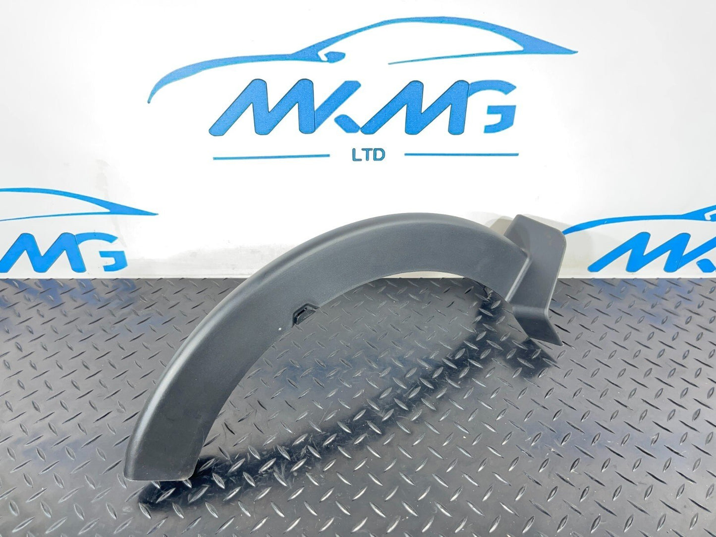 20-ON BMW 2 SERIES GRAN COUPE M-SPORT F44 Rear Tailgate Left Hinge Trim 7477419