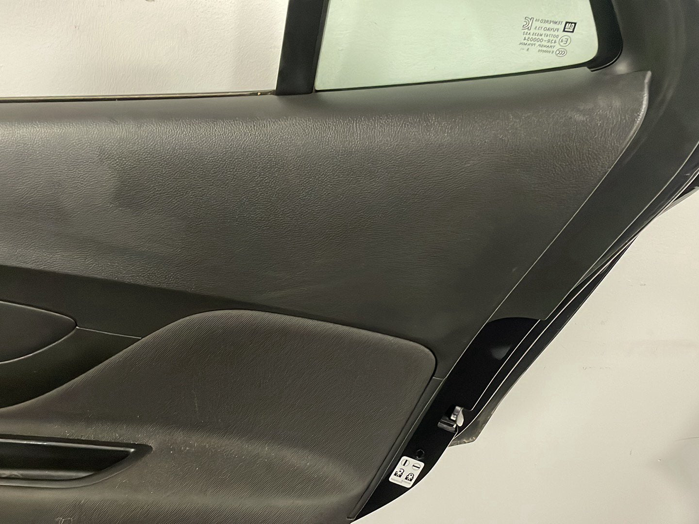 Vauxhall Mokka MK1 (G1U0) SUV Rear Right O/S Driver Complete Door in Black GAR