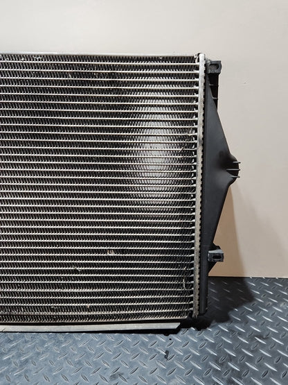 Volvo S60 MK1 Saloon 2.4 Diesel Genuine Intercooler Radiator 8671694