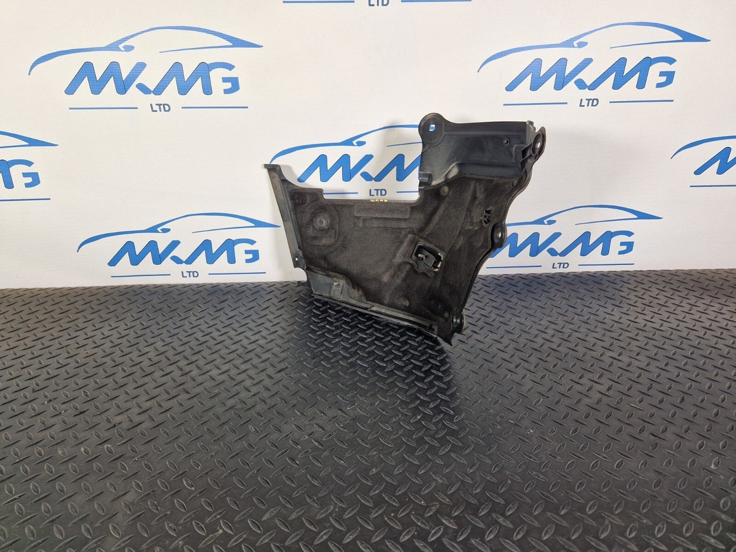 14-21 MERCEDES-BENZ C250D W205 GENUINE ENGINE COMPARTMENT PANEL A2056200140