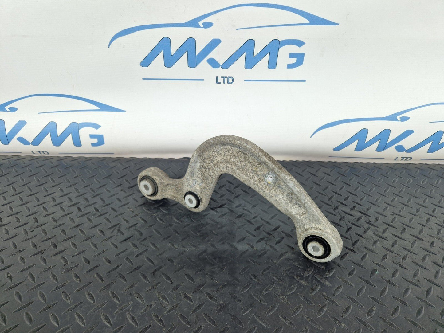 GENUINE AUDI A4 B9 A5 S5 F5 REAR LEFT OR RIGHT CONTROL ARM 8W0505361E