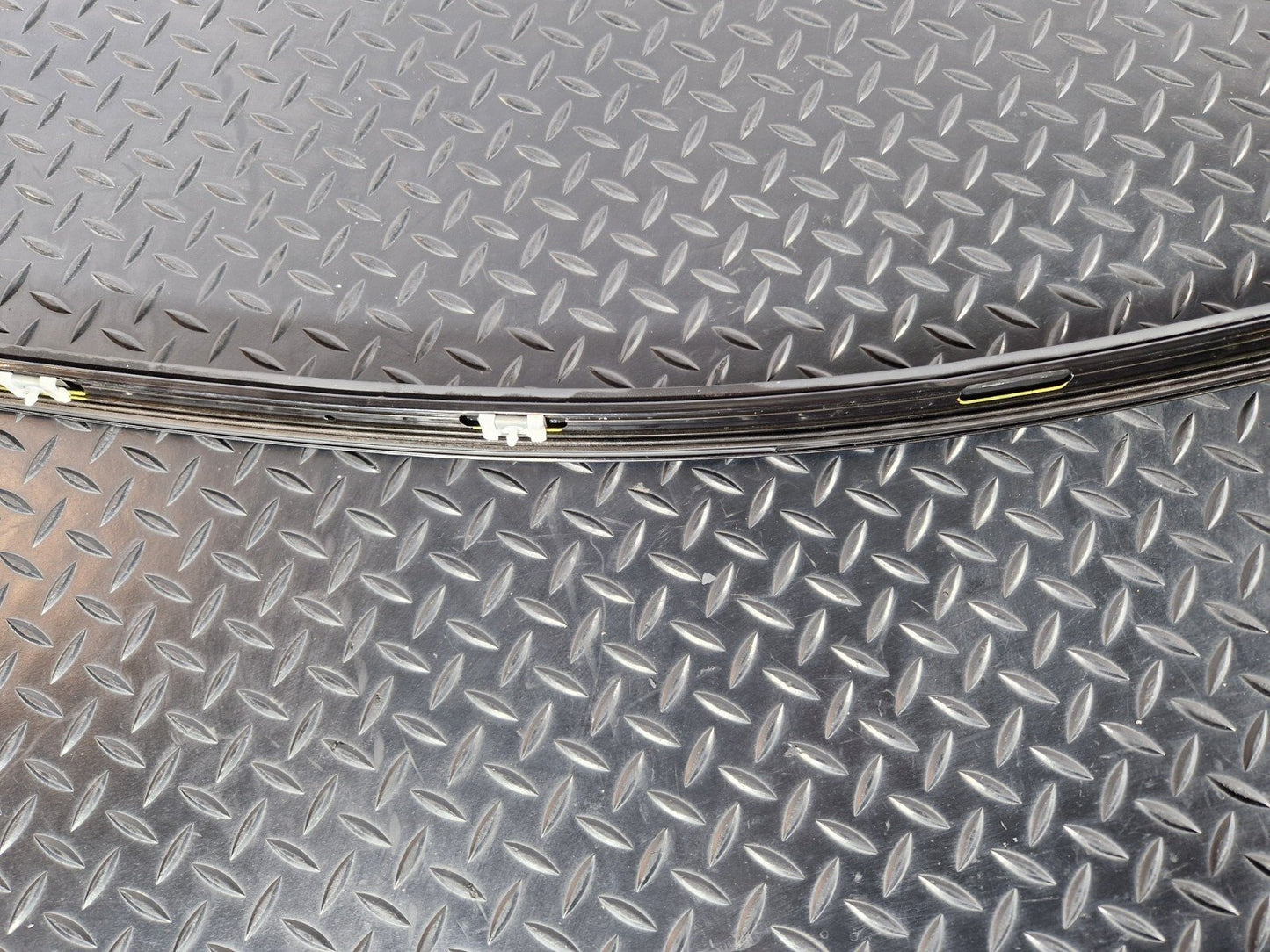 11-18 BMW 6 SERIES F06 LEFT WINDOWS SURROUND TOP UPPER ROOF STRIP 7275303