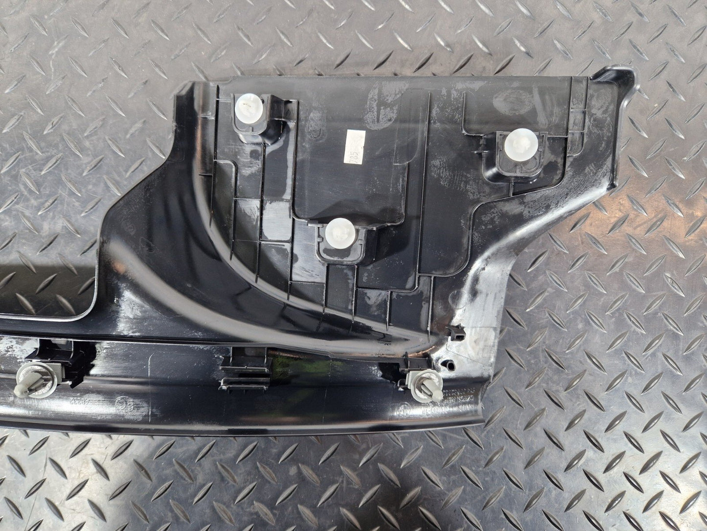 BMW 2 SERIES GRAN TOURER F45 F46 GENUINE REAR RIGHT STEP TRIM PANEL 7362332