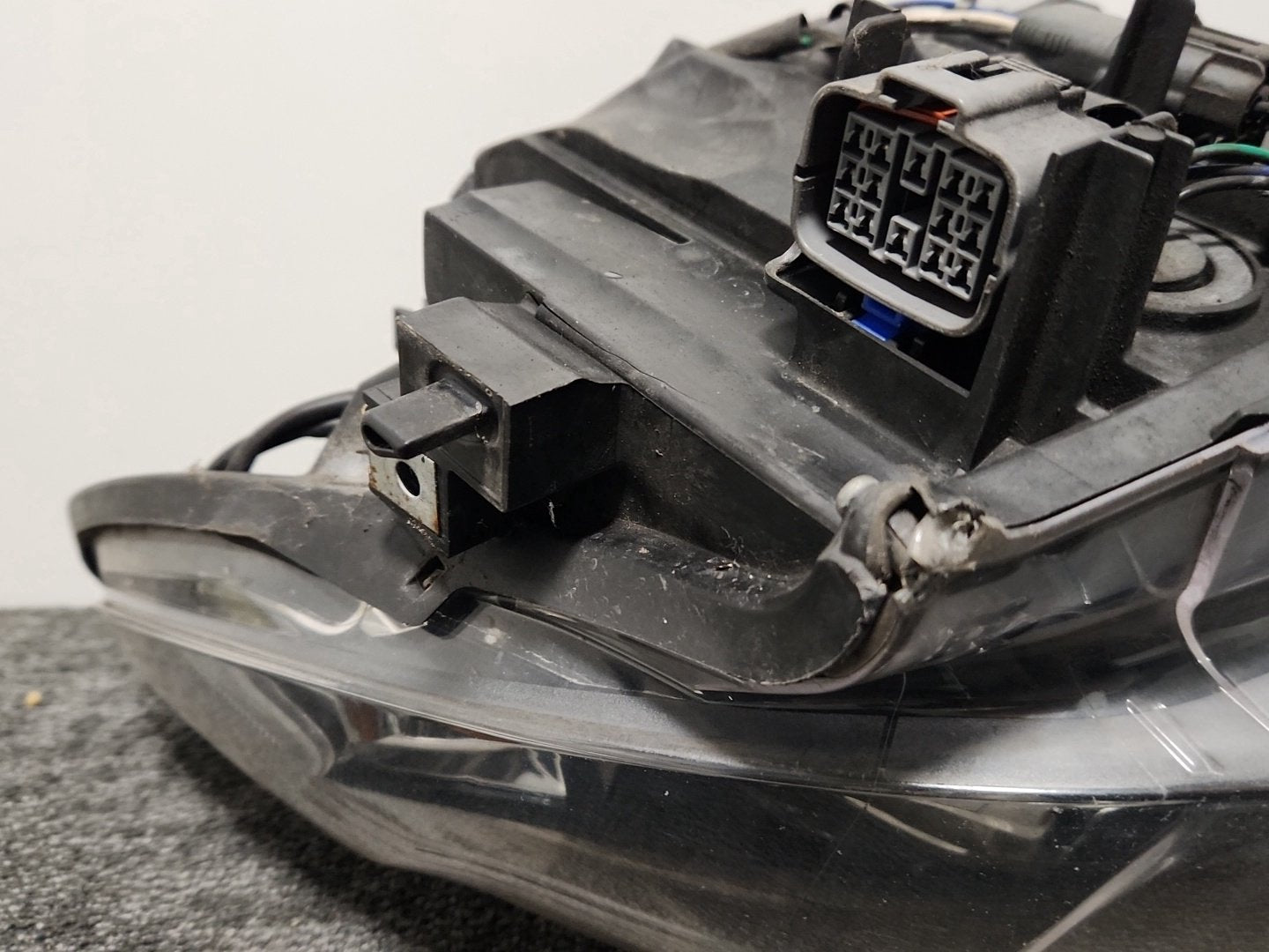 Mazda 6 MK3 (GJ) Saloon Genuine Front Left N/S Passenger Headlight GHR4-51040