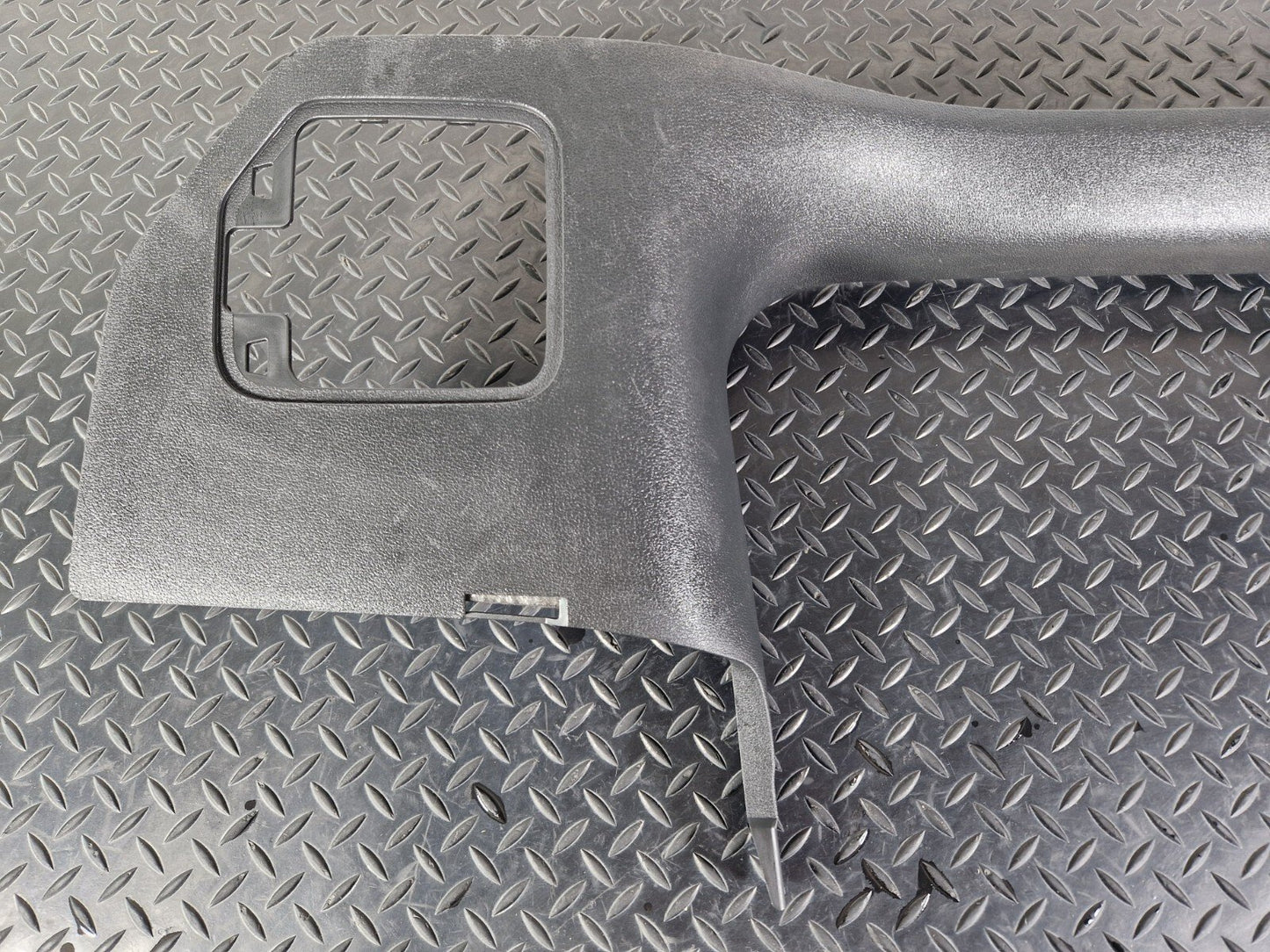 16-19 AUDI A4 B9 FRONT LEFT SIDE KICK PANEL SKIRT TRIM COVER 8W2867271A