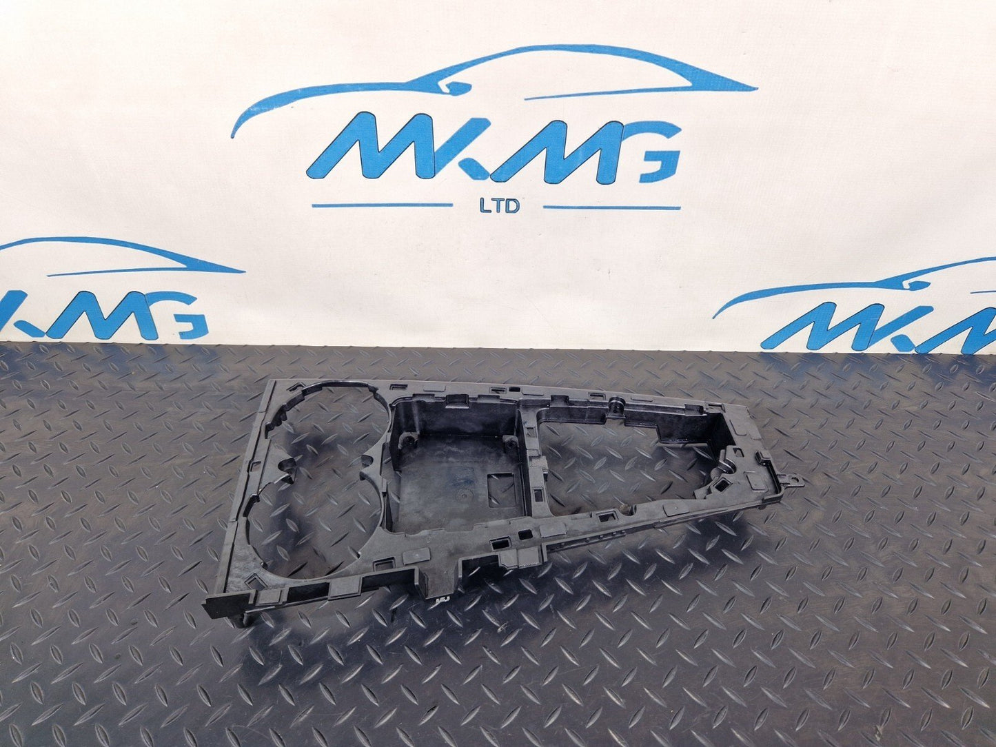 16-19 AUDI A4 B9 GENUINE OEM CENTRE CONSOLE TRIM 8W2864261A