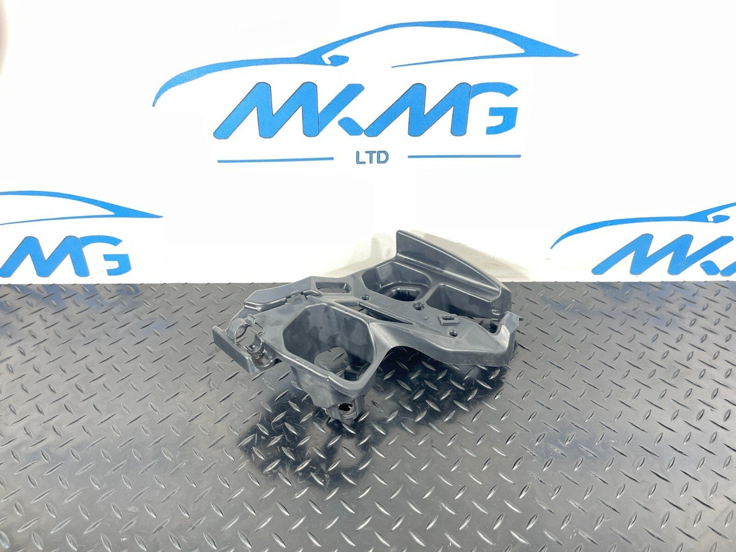 BMW F44 Gran Coupe Bumper Bracket Rear Right O/S Upper Guide Mount 8494946