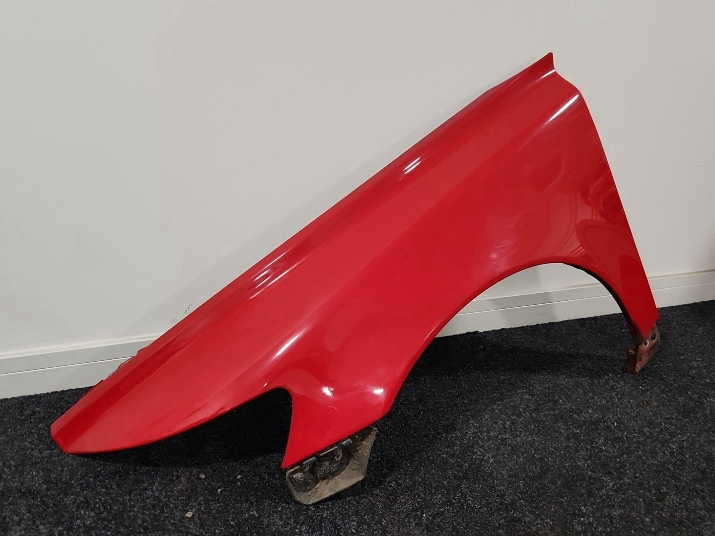 Volvo S40 MK2 Saloon Front Left N/S Passenger Wing Fender Panel in Passion Red