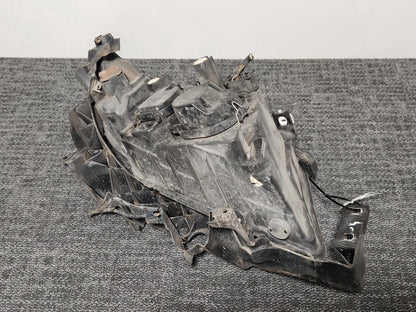 BMW 320d E90 Saloon Genuine Front Left Passenger Headlight 89311650 6942723-07
