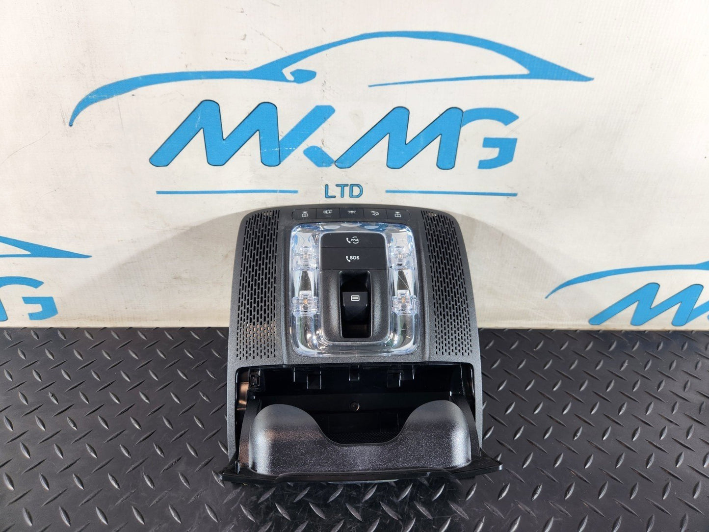19-ON MERCEDES BENZ B CLASS W247 GENUINE INTERIOR READING LIGHT A0009002521
