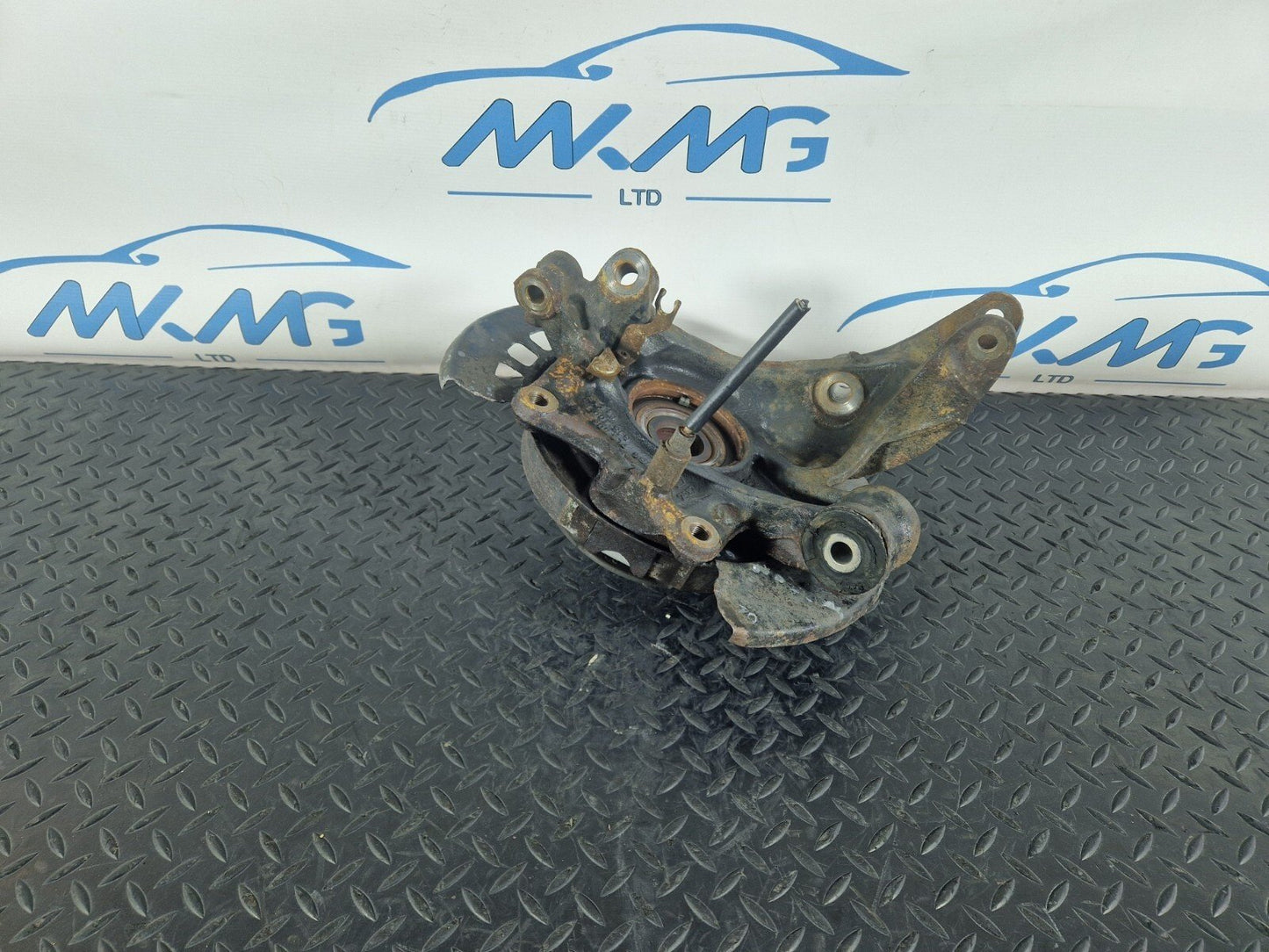 10-15 AUDI Q7 4L GENUINE REAR RIGHT OS SIDE WHEEL HUB 7L0609451B