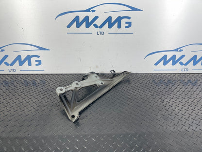 16-22 BMW X1 F48 GENUINE FRONT RIGHT DRIVER SIDE WING BRACKET 7329448