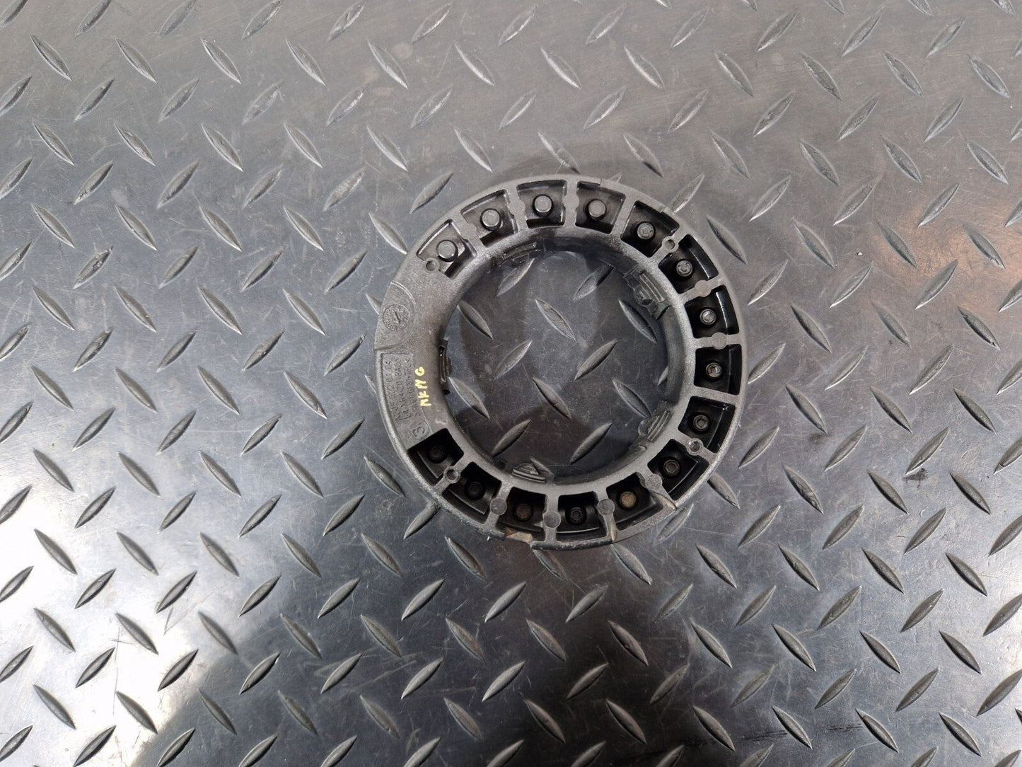 14-21 MERCEDES BENZ C200 W205 COIL SPRING SHIM A2053220184
