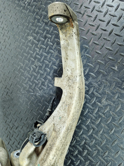 16-19 MERCEDES BENZ GLE W166 OEM FRONT LEFT PASSENGER SIDE WHEEL HUB A1663300920