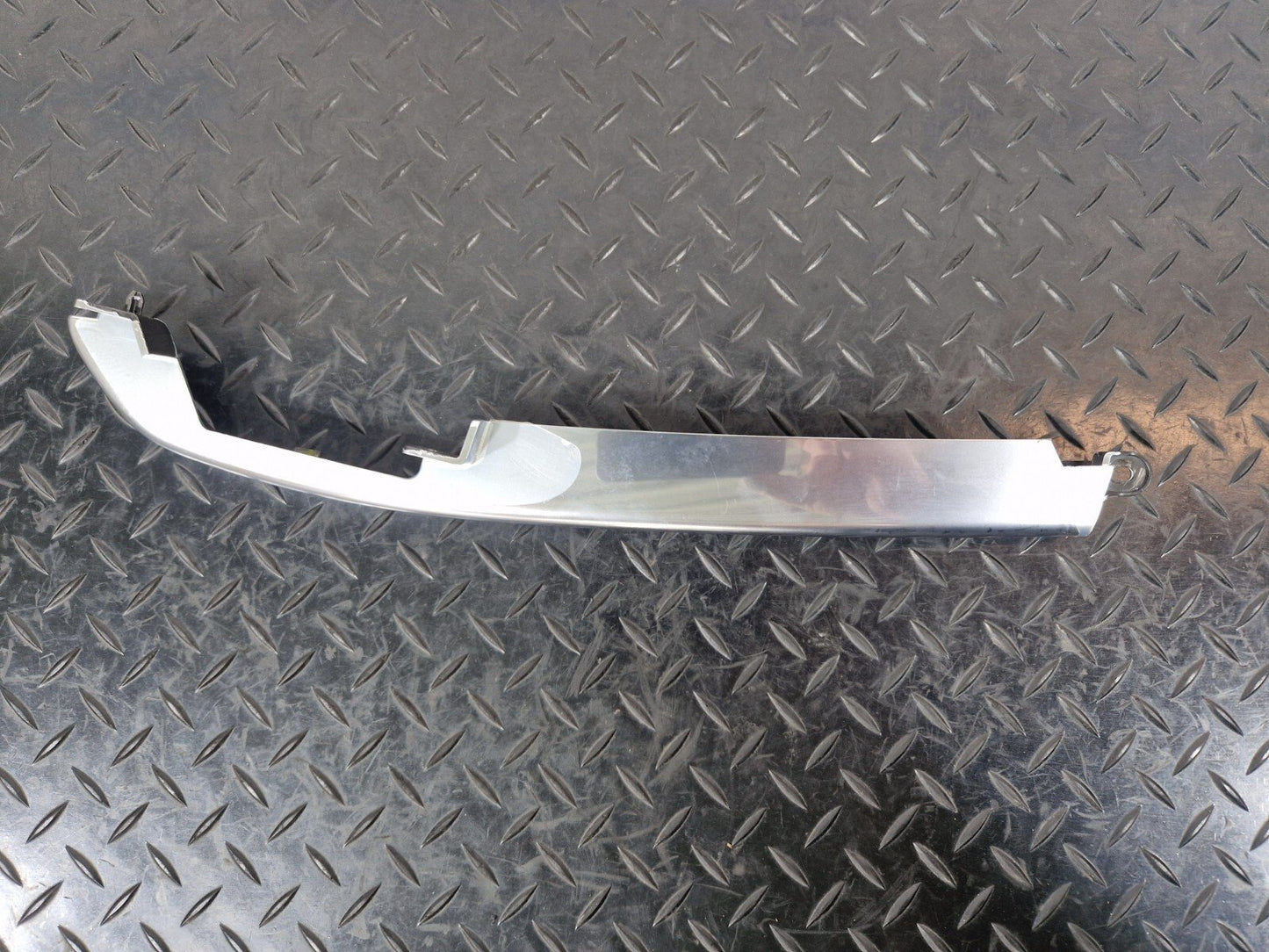2019-ON  LAND ROVER DISCOVERY L550 LCI CENTRE CONSOLE RAIL STACK O/S LK72640E72B
