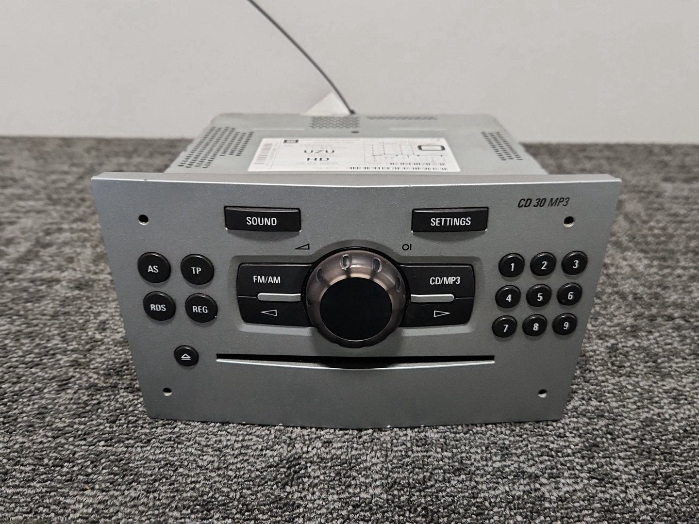 Vauxhall Corsa MK3 (D) (4400) Genuine Radio Stereo Head Unit 13289919 497316088