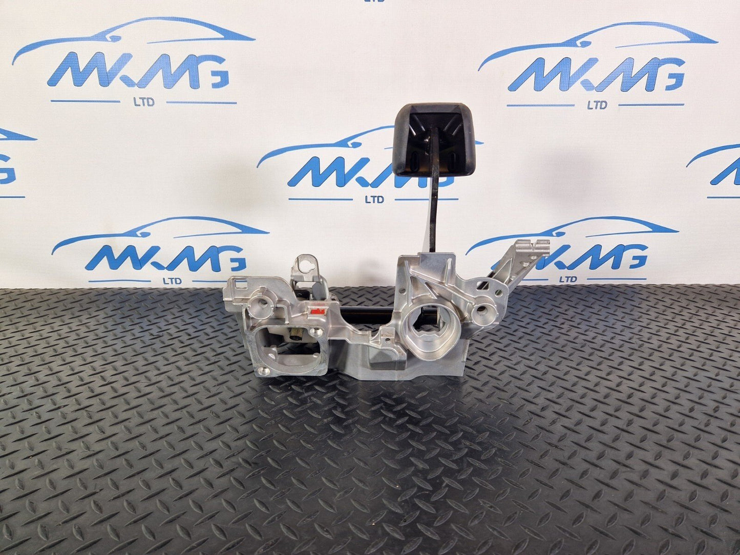 16-19 AUDI A4 B9 S-LINE OEM BRAKE PEDAL ASSEMBLY BRACKET MOUNT 8W2723140A