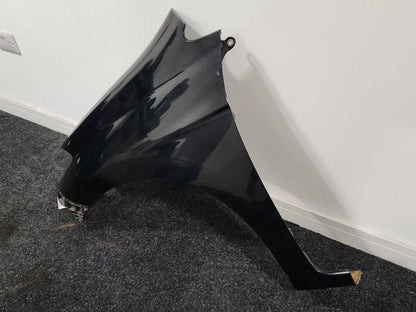 Honda FR-V MK1 (BE57) Front Left N/S Passenger Wing Fender Panel in Black