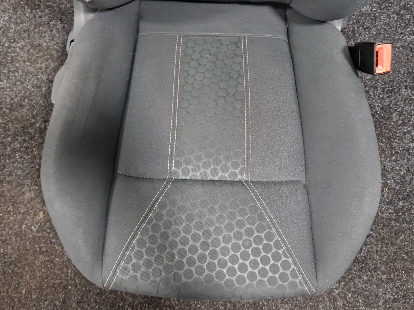Ford Fiesta MK7 (B299) Hatchback Right Front Seat