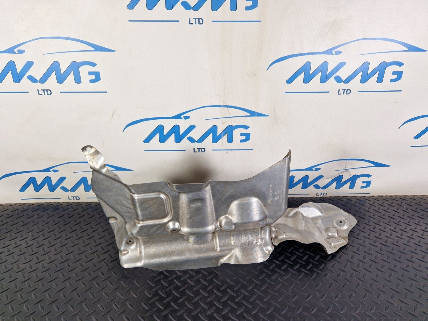 BMW 1 2 X1 X2 SERIES F40 F44 F45 F48 STEERING RACK HEAT RESISTANT PLATE 6869739