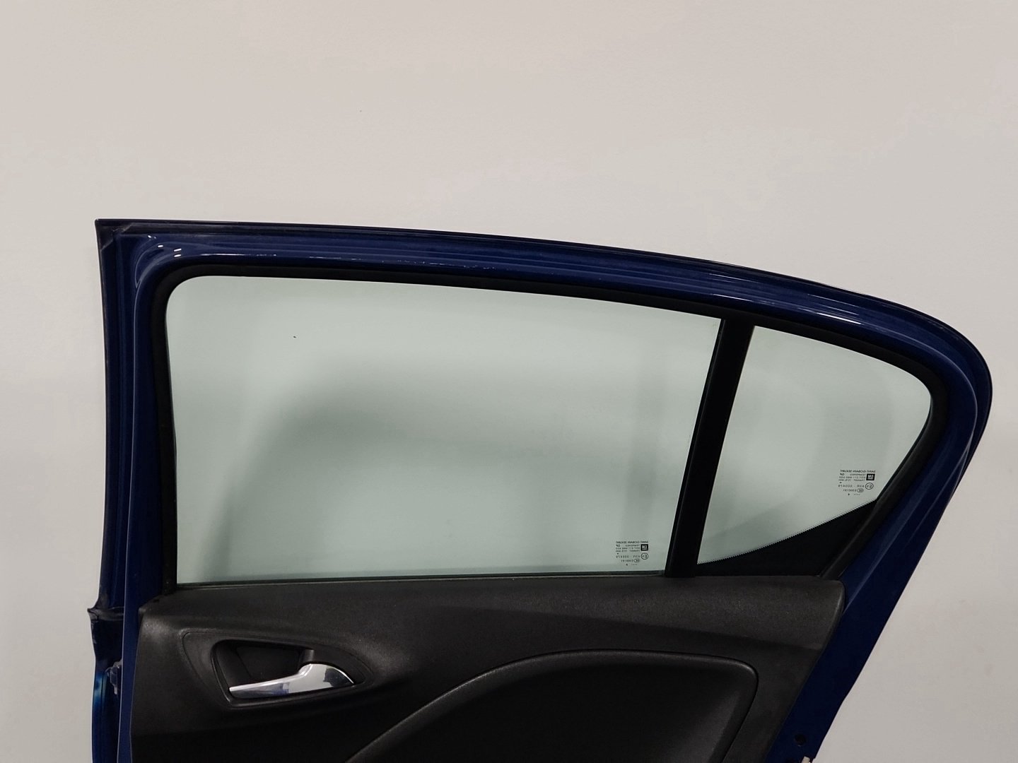 Vauxhall Corsa MK4 (E) (4500) Hatchback Rear Right O/S Complete Door in Blue
