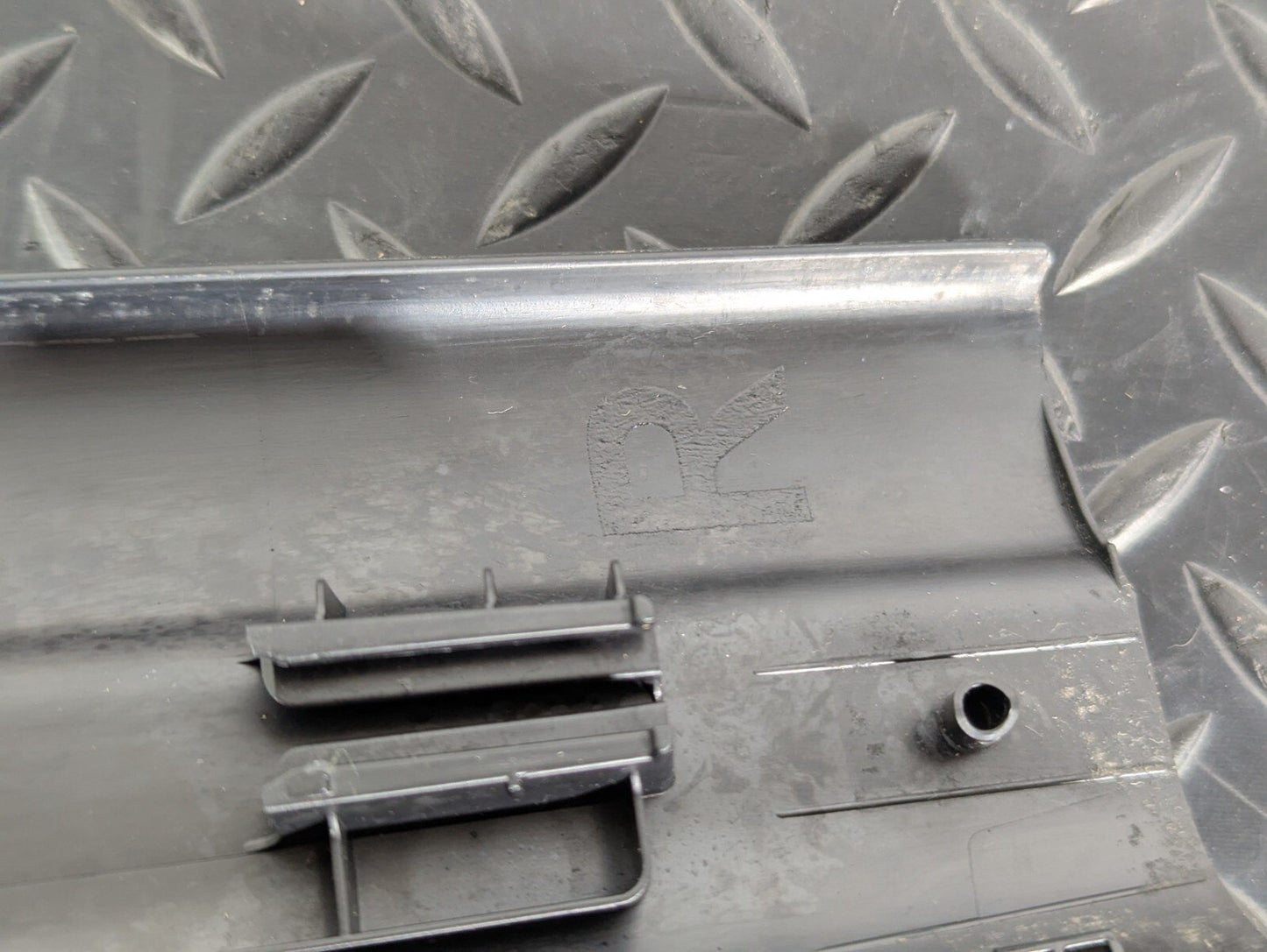 14-21 BMW 2 SERIES 218d GRAN TOURER F46 REAR RIGHT STEP TRIM PANEL 7362332