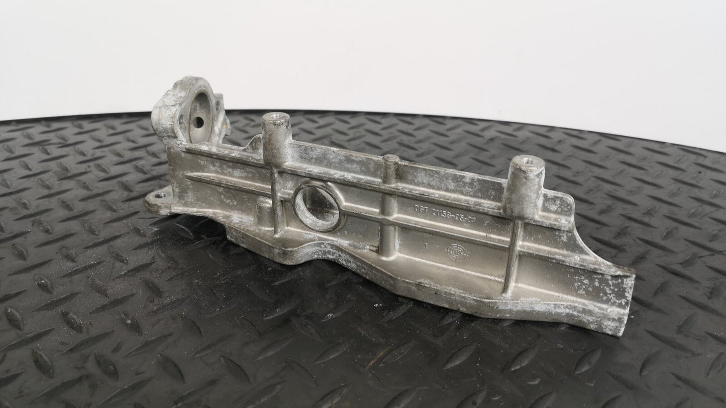 12-18 MERCEDES A B CLA-CLASS1.8/2.1 CDI EGR COOLER BRACKET OM651 A6510943027