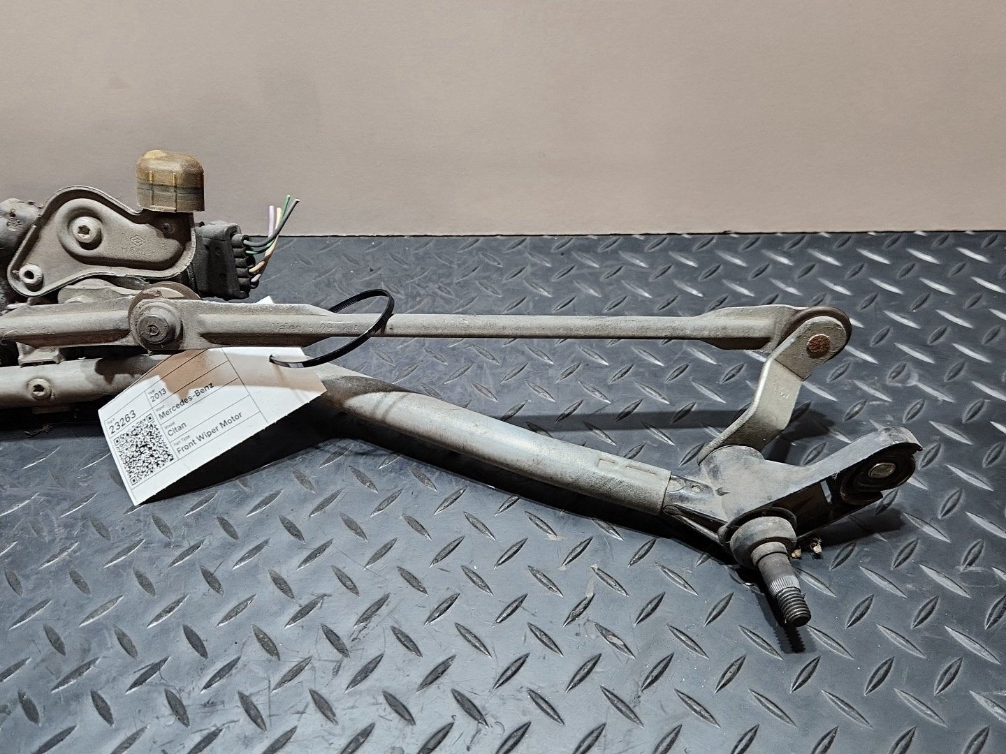 Mercedes-Benz Citan W415 Cargo Van Genuine Front Wiper Motor 54526911 8200409693
