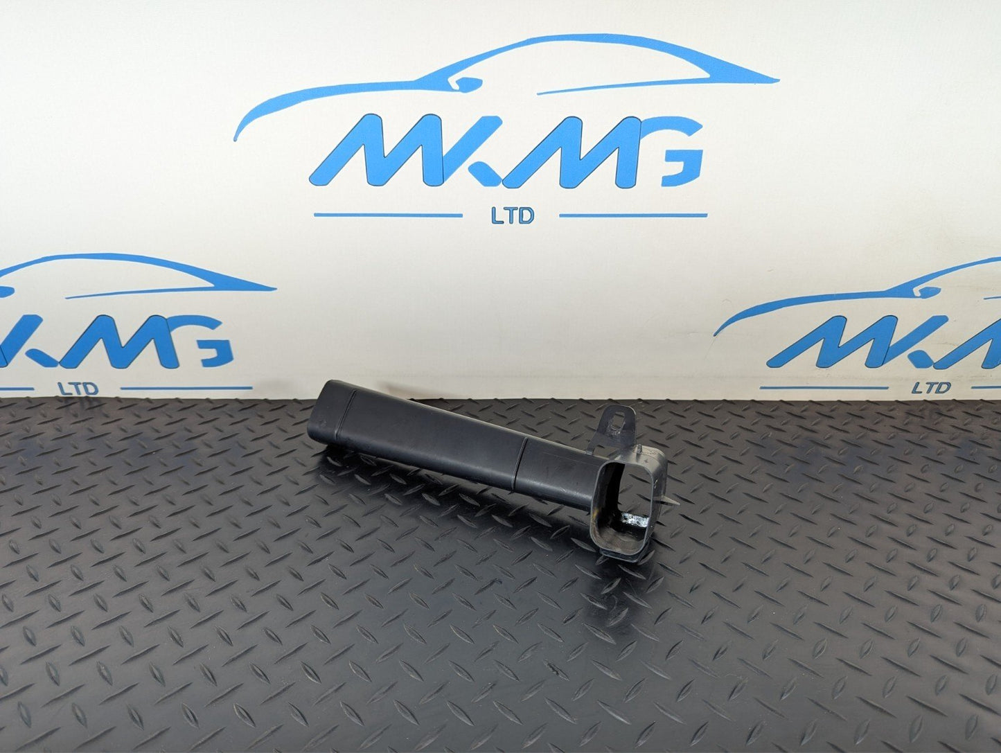 11-19 MERCEDES ML W166 GENUINE OEM TRANSVERSE DUCT TOP DRAIN PIPE A1668320590