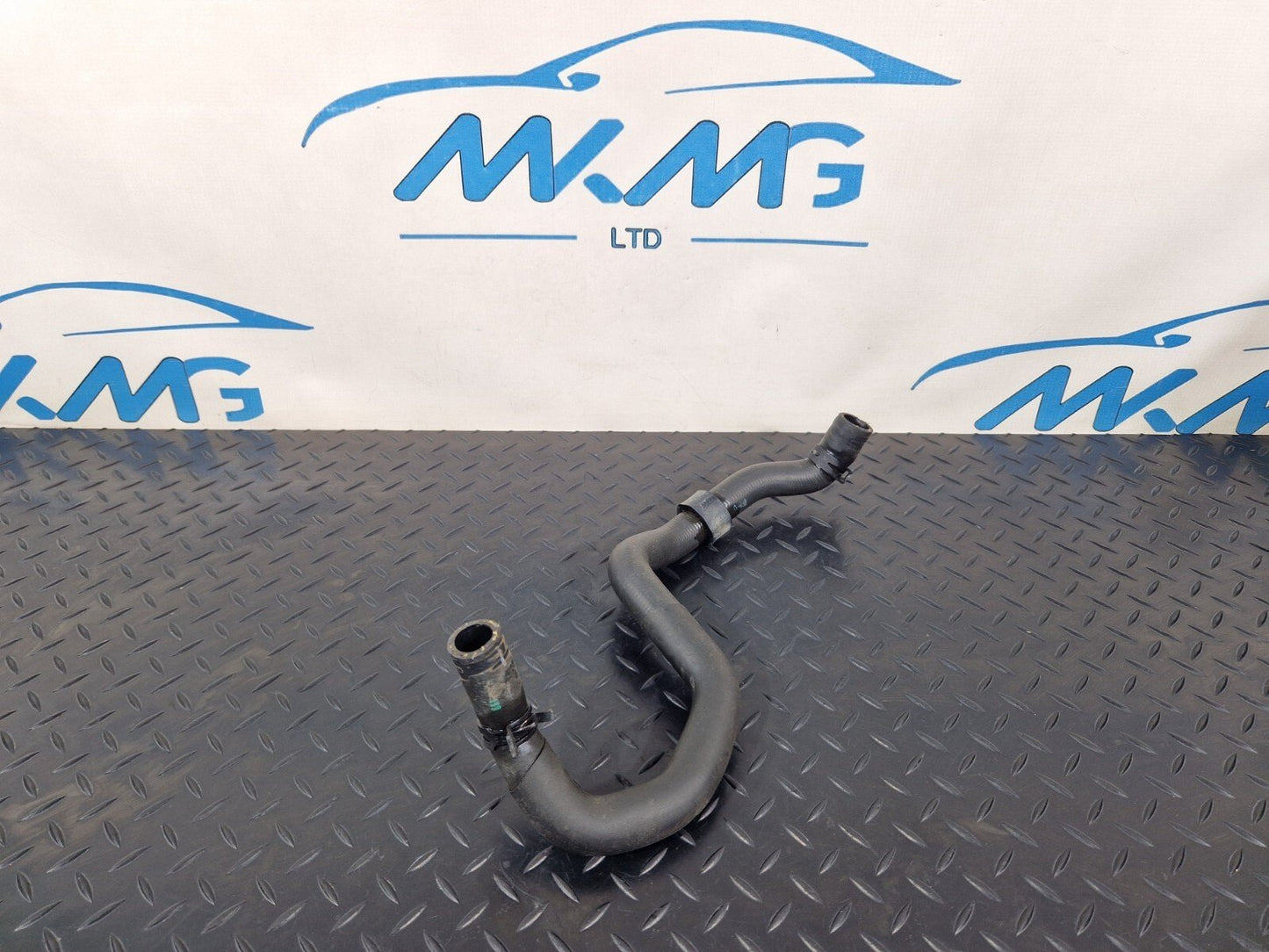 14-21 MERCEDES BENZ C200 W205 ENGINE WATER COOLANT PIPE HOSE A2058301302