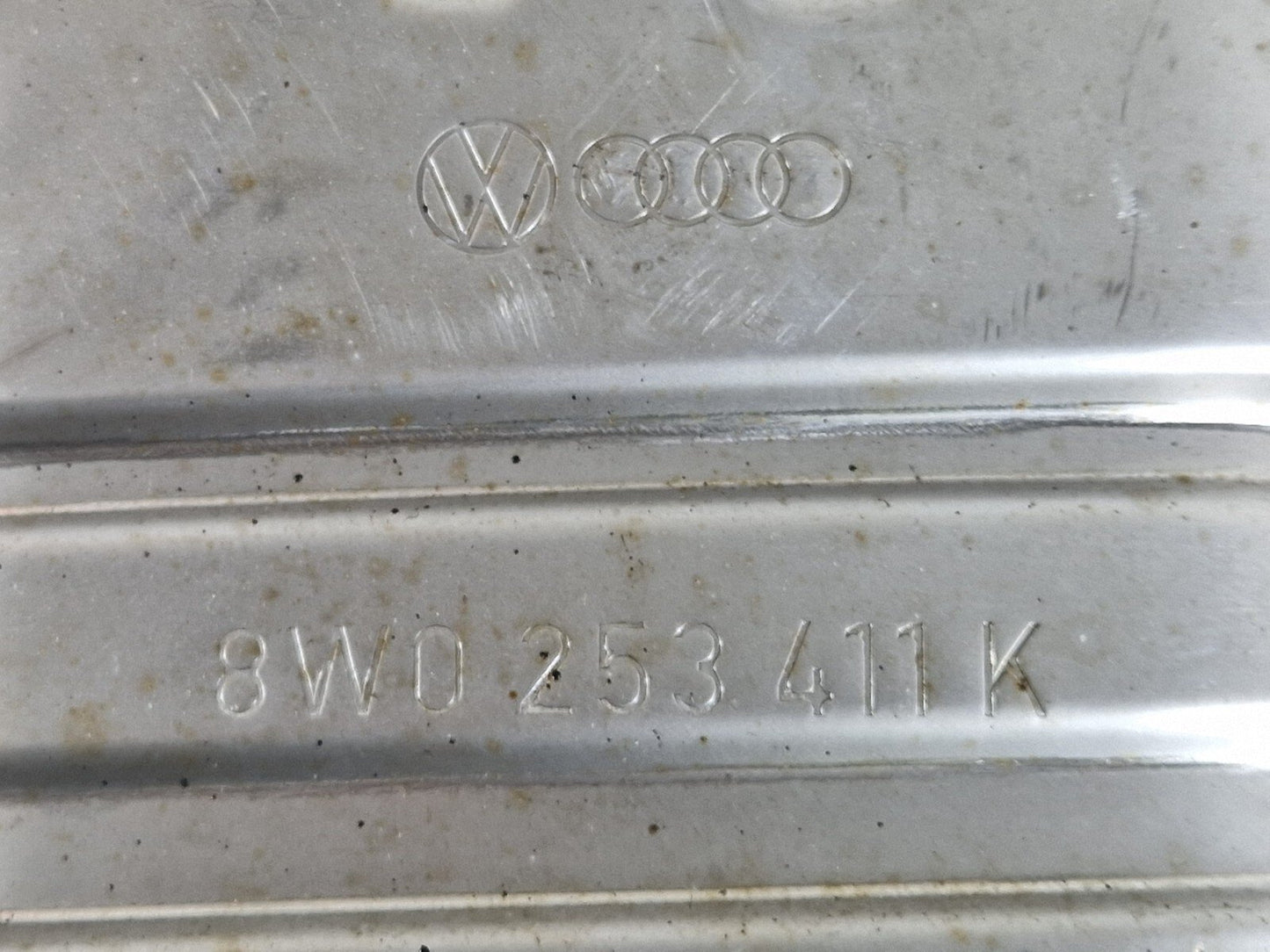 16-19 AUDI A4 AVANT B9 S-LINE OEM REAR EXHAUST BACK BOX 8W0253411K