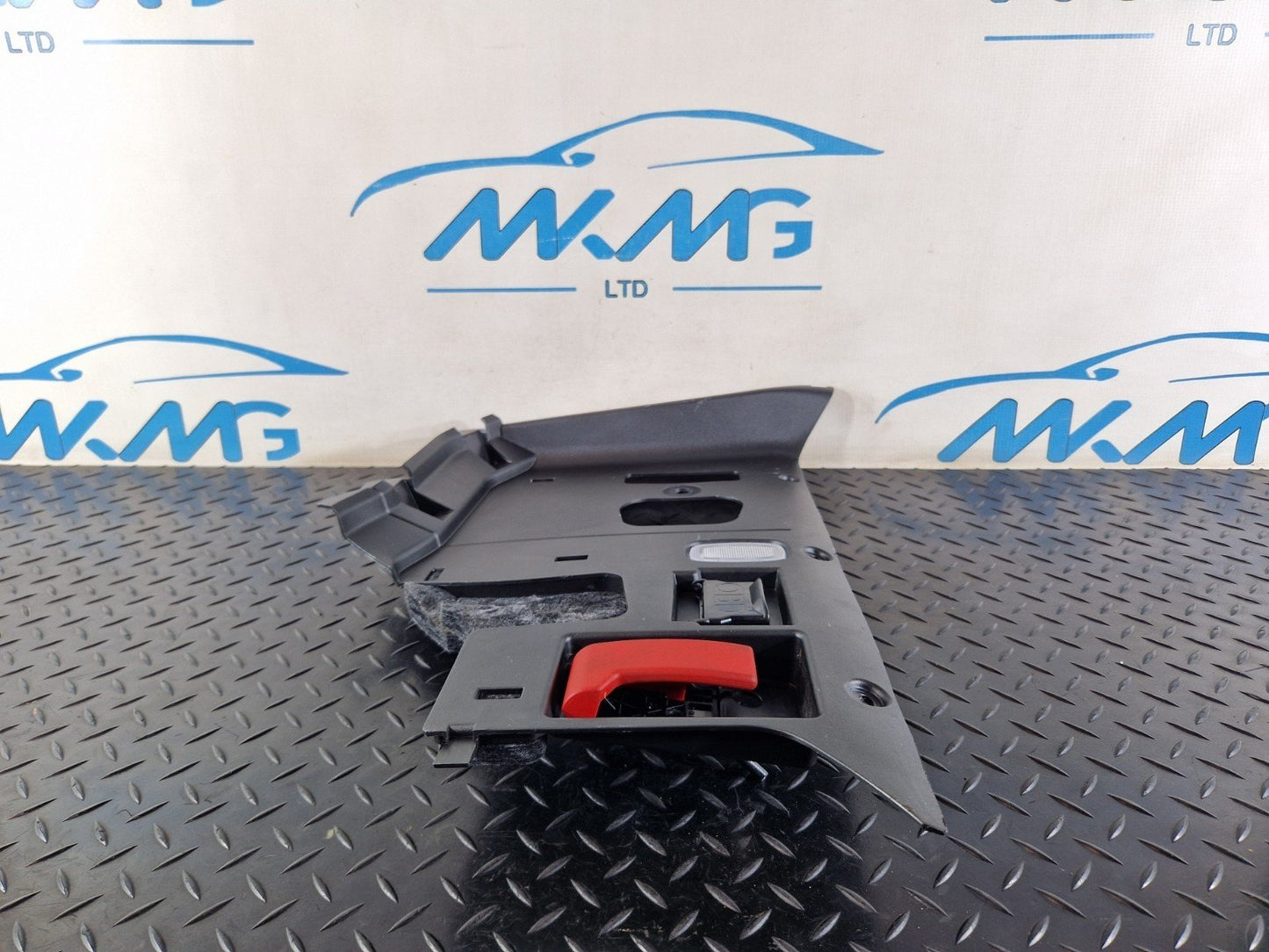 16-19 MERCEDES BENZ GLE W166 UNDER DASH PANEL TRIM COVER RIGHT SIDE A1666803607