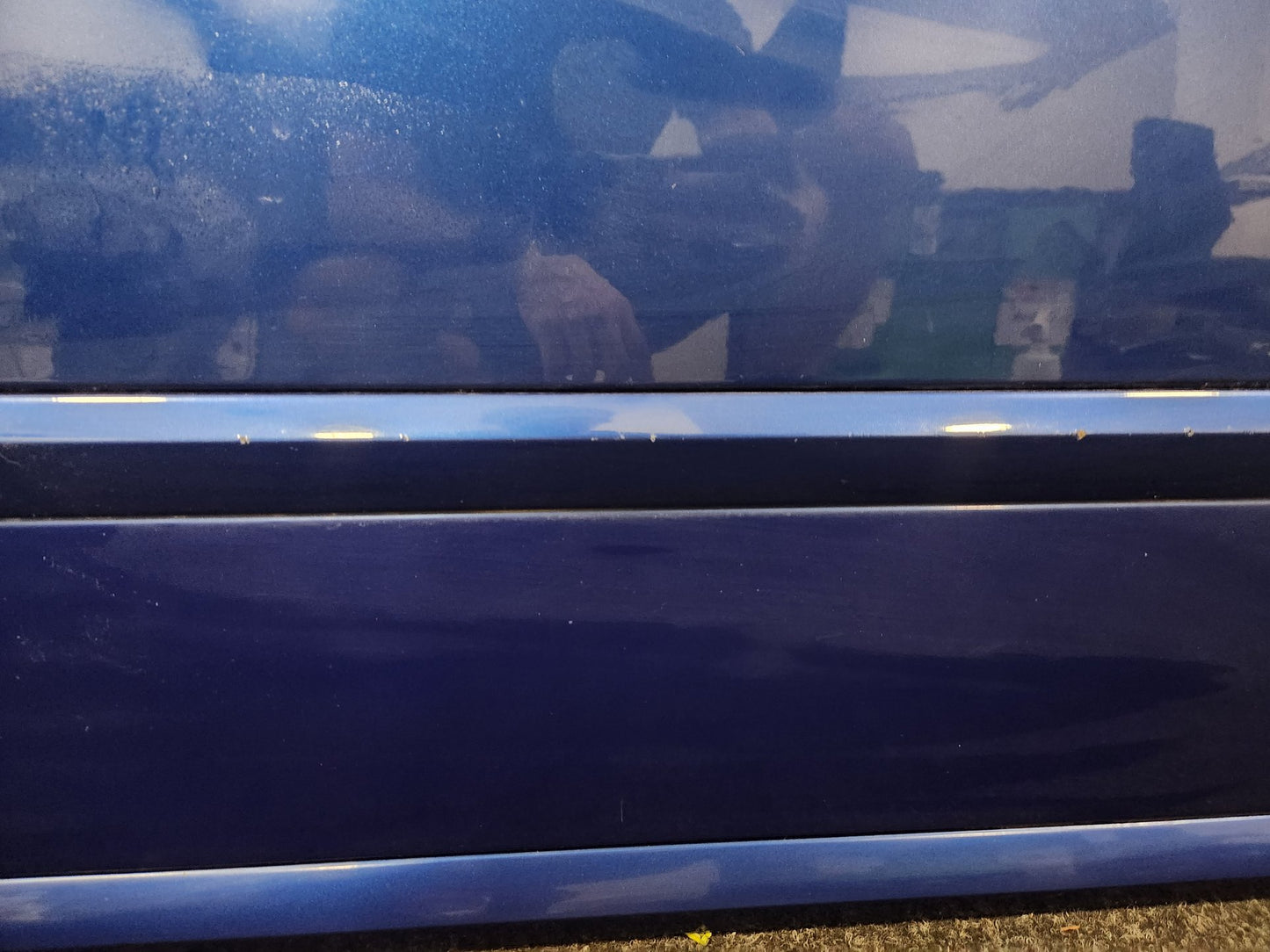 Volvo V50 MK2 FL (MW) Estate Front Left Complete Door in Brilliant Blue Pearl
