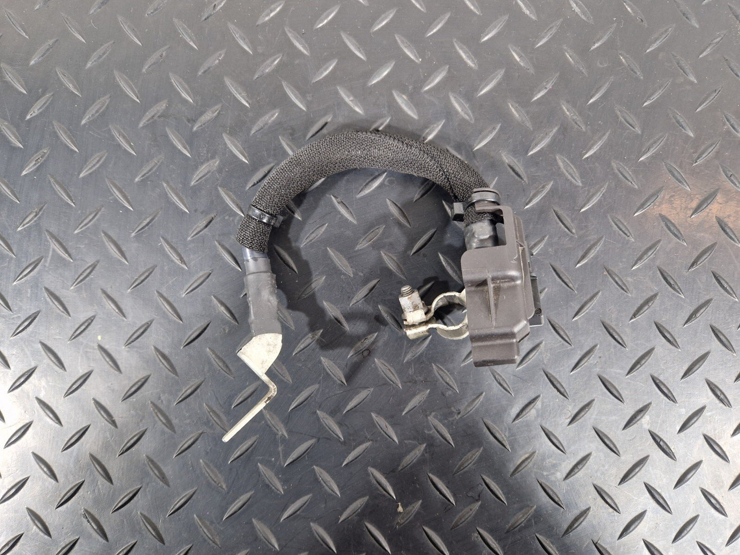 19-ON MERCEDES B CLASS W247 NEGATIVE BATTERY TERMINAL WIRE CABLE A0009051910