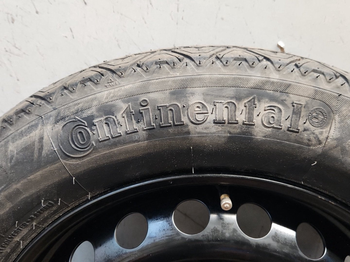 Mercedes CLK200 CLK-Class C209 Convertible Spare Wheel 125/90/16 A2094000402