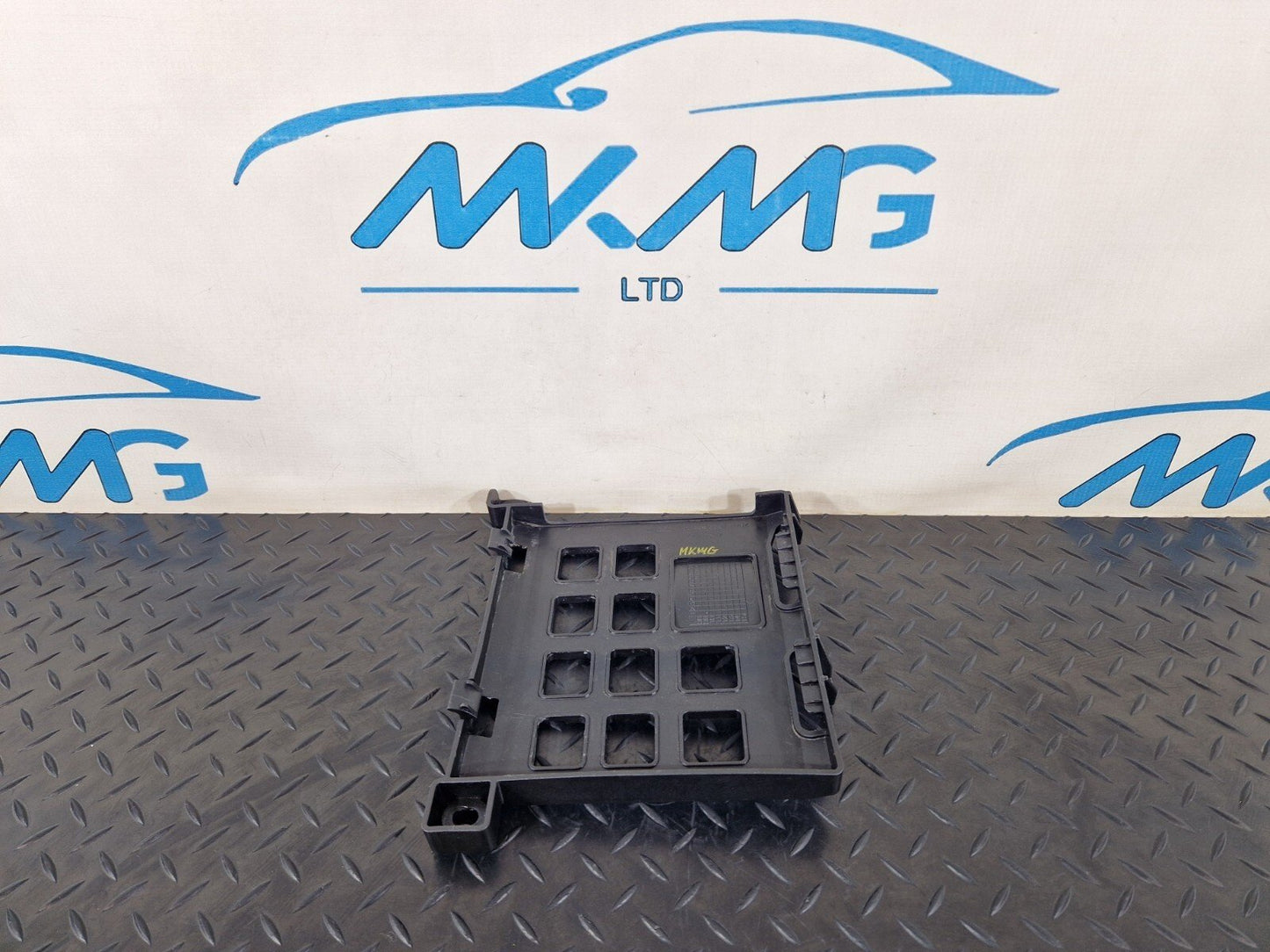 AUDI A8 4H ENGINE CONTROL UNIT BRACKET MOUNT HOLDER 4H0906330E
