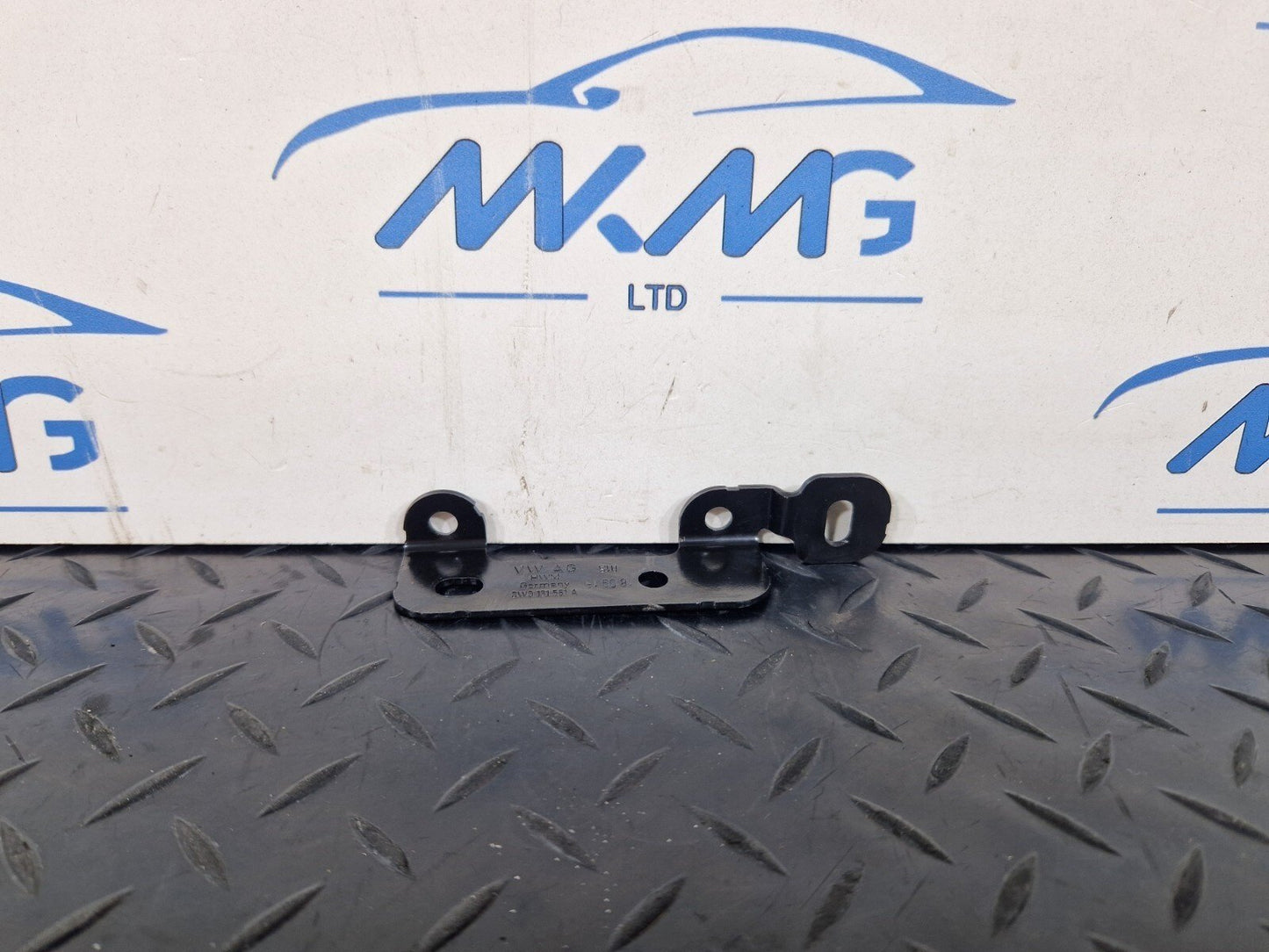 16-19 AUDI A4 B9 S-LINE OEM REDUCTION AGENT BRACKET 8W0131561A